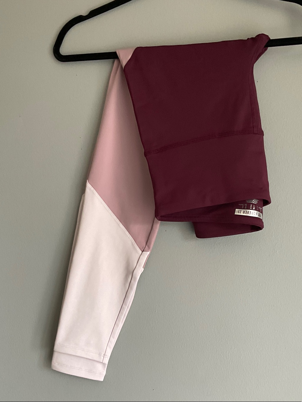 Forever 21 Colorblock Leggings In Burgundy, Mauve And Light Pink.
